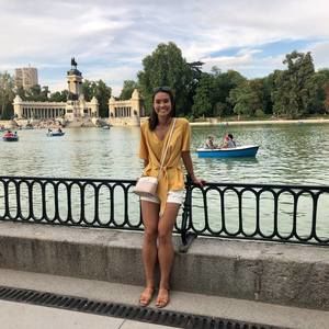 Meet your Posher, Miya